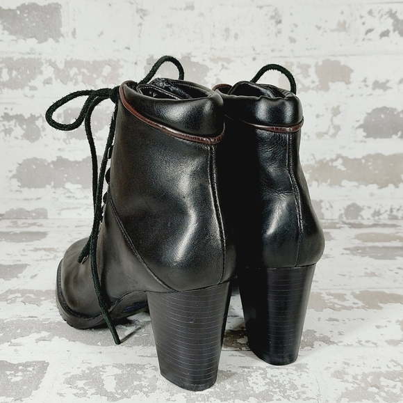 Elegant Black Lace-Up Ankle Boots - Picture 3 of 10